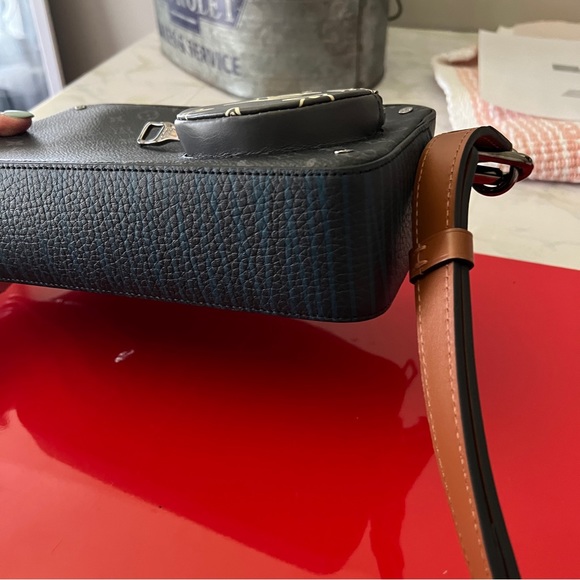 Volga On Strap Like New - Picture 4 of 13